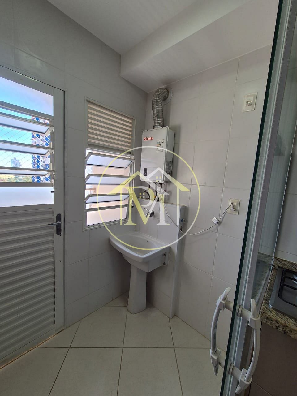 Apartamento para alugar com 3 quartos, 90m² - Foto 12