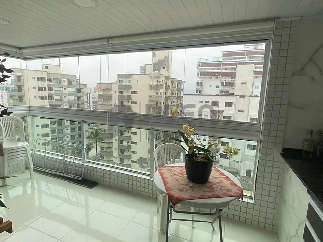 Apartamento 2 quartos e 2 banheiros, à venda, no bairro Ocian em Praia Grande