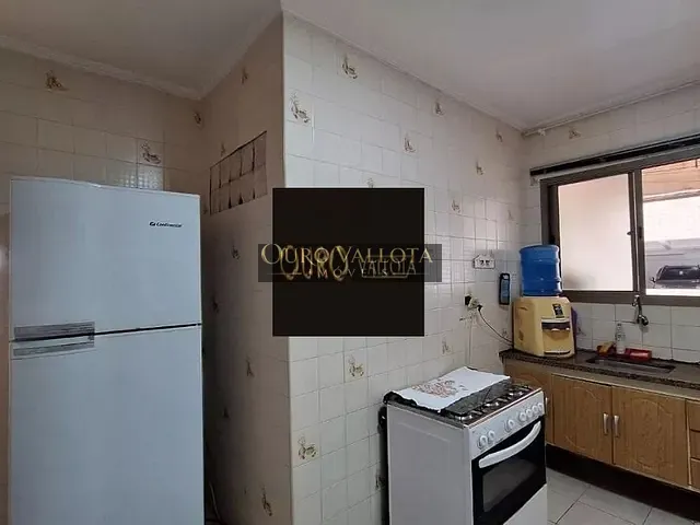 Apartamento 2 quartos e 2 banheiros, à venda, no bairro Aviação em Praia Grande