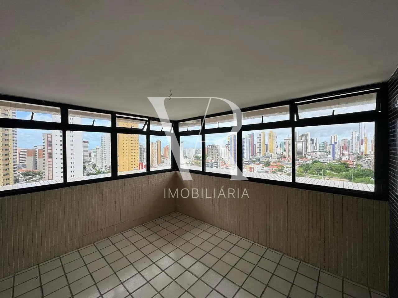Apartamento, 3 quartos, 232 m² - Foto 11