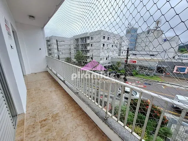 Apartamento com 78m² 1 quarto e 1 banheiro, para alugar, no bairro Centro em Caraguatatuba