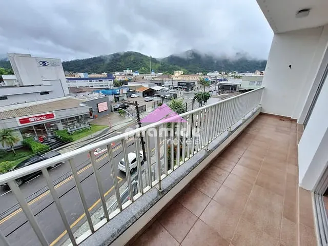 Apartamento com 78m² 1 quarto e 1 banheiro, para alugar, no bairro Centro em Caraguatatuba