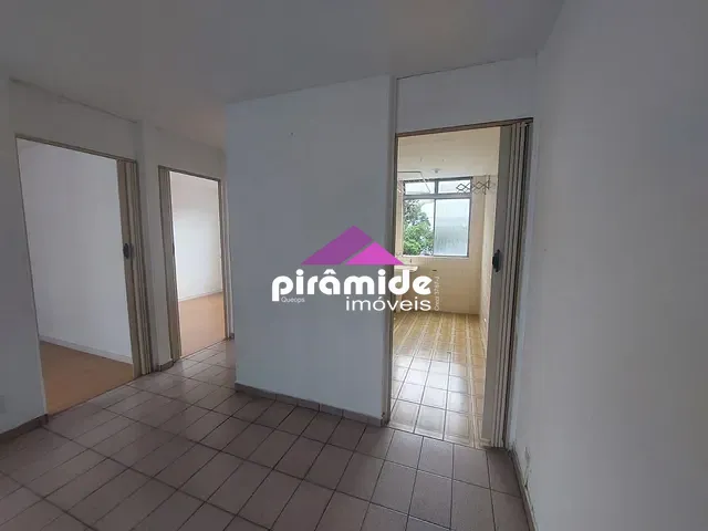 Apartamento 2 quartos e 1 banheiro, à venda, no bairro Vila Industrial em São José dos Campos