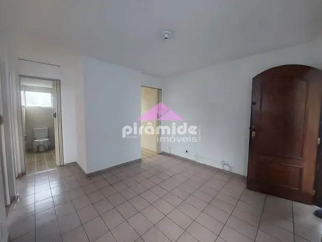 Apartamento 2 quartos e 1 banheiro, à venda, no bairro Vila Industrial em São José dos Campos