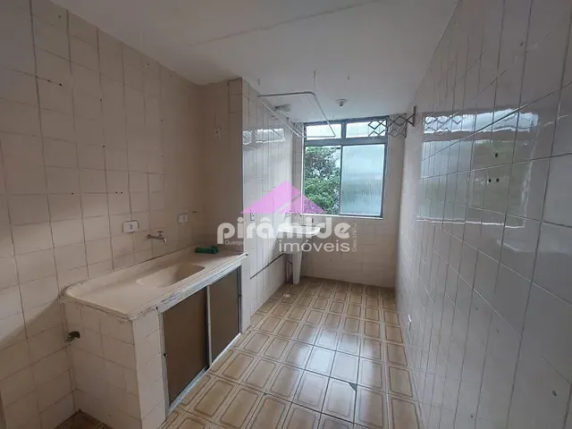Apartamento 2 quartos e 1 banheiro, à venda, no bairro Vila Industrial em São José dos Campos