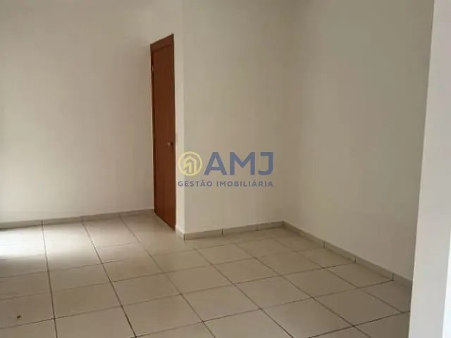 Apartamento 2 quartos e 1 banheiro, à venda, no bairro Parque das Nações em Aparecida de Goiânia
