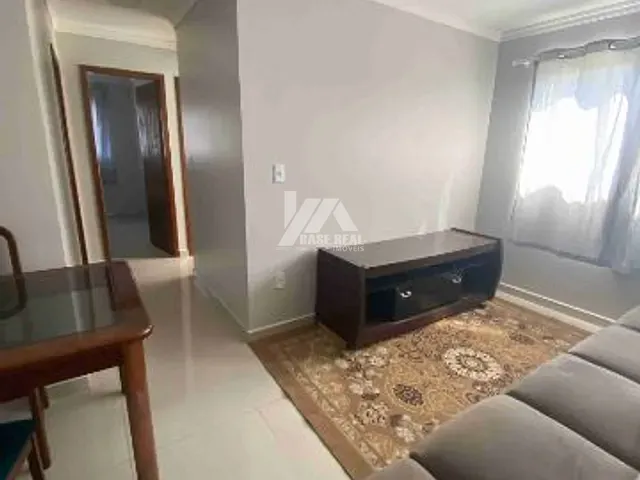 Apartamento 3 quartos e 1 banheiro, à venda ou para alugar, no bairro Uvaranas em Ponta Grossa