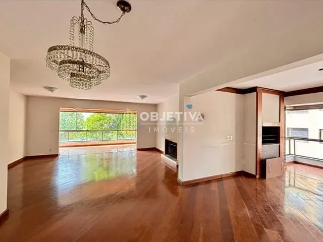 Apartamento 3 quartos e 2 banheiros, à venda, no bairro Petrópolis em Porto Alegre