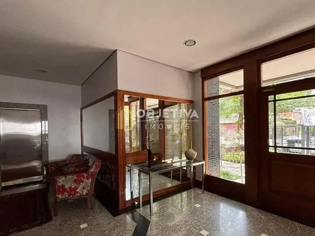 Apartamento 3 quartos e 2 banheiros, à venda, no bairro Petrópolis em Porto Alegre