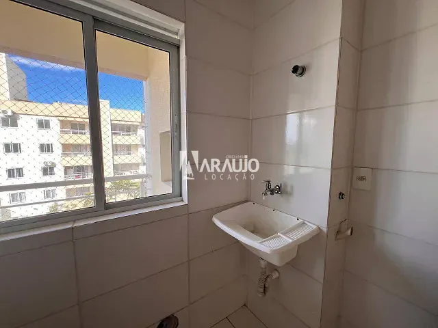 Apartamento 2 quartos e 1 banheiro, para alugar, no bairro Espinheiros em Itajaí