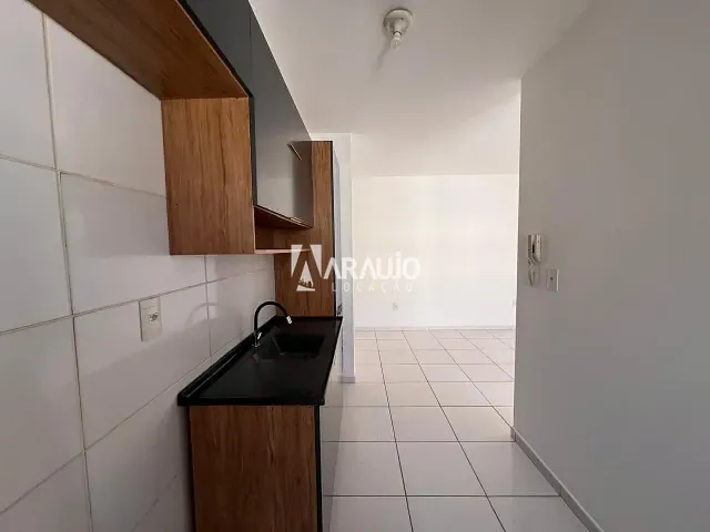 Apartamento 2 quartos e 1 banheiro, para alugar, no bairro Espinheiros em Itajaí