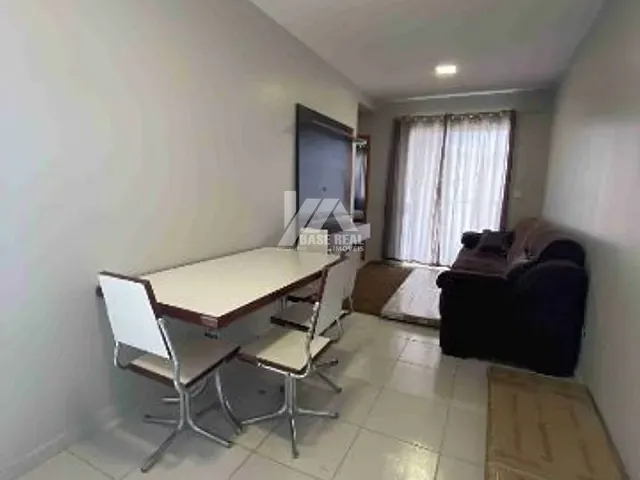 Apartamento 2 quartos e 1 banheiro, para alugar, no bairro Uvaranas em Ponta Grossa