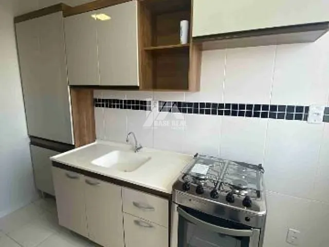 Apartamento 2 quartos e 1 banheiro, para alugar, no bairro Uvaranas em Ponta Grossa