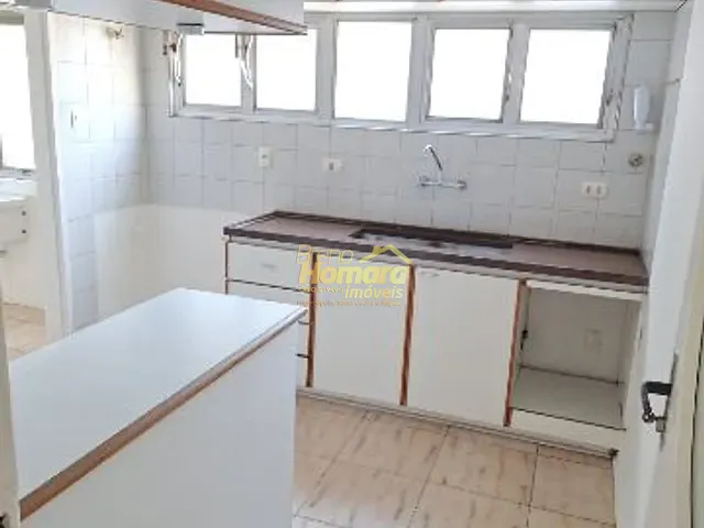 Apartamento 3 quartos e 2 banheiros, para alugar, no bairro Higienópolis em São Paulo