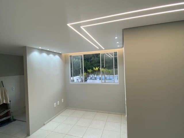 Apartamento 2 quartos e 1 banheiro, à venda, no bairro Vargem Grande em Rio de Janeiro