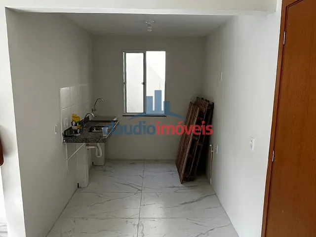 Apartamento 2 quartos e 1 banheiro, para alugar, no bairro Retiro em Volta Redonda