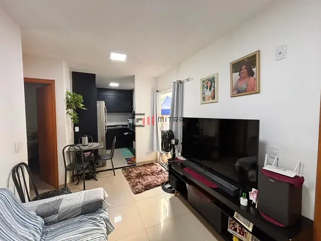 Apartamento 2 quartos e 1 banheiro, à venda, no bairro Cidade Industrial 2 em Londrina