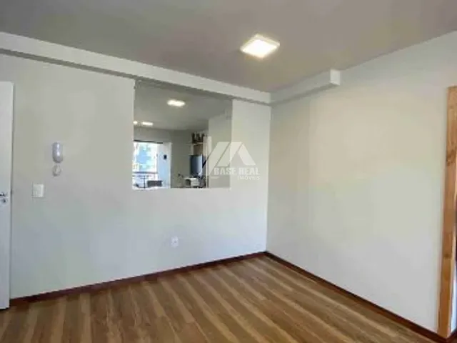 Apartamento 2 quartos e 2 banheiros, para alugar, no bairro Contorno em Ponta Grossa