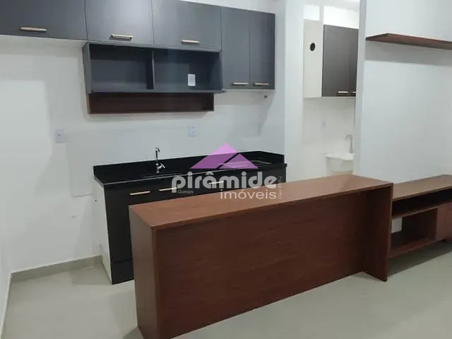 Apartamento 2 quartos e 1 banheiro, para alugar, no bairro Parque dos Ipês em São José dos Campos