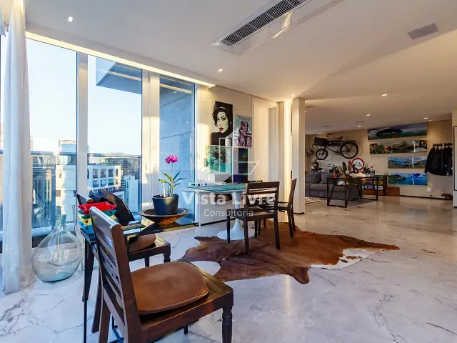 Apartamento com 300m² 3 quartos e 4 banheiros, à venda, no bairro Jardim Paulistano em São Paulo