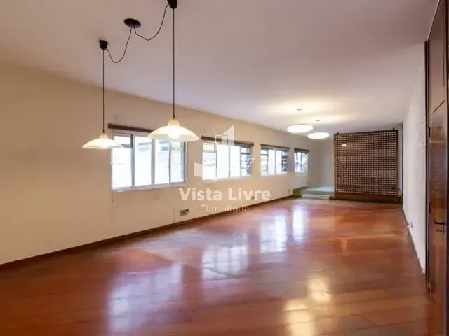 Apartamento com 210m² 3 quartos e 2 banheiros, à venda, no bairro Jardim Paulista em São Paulo