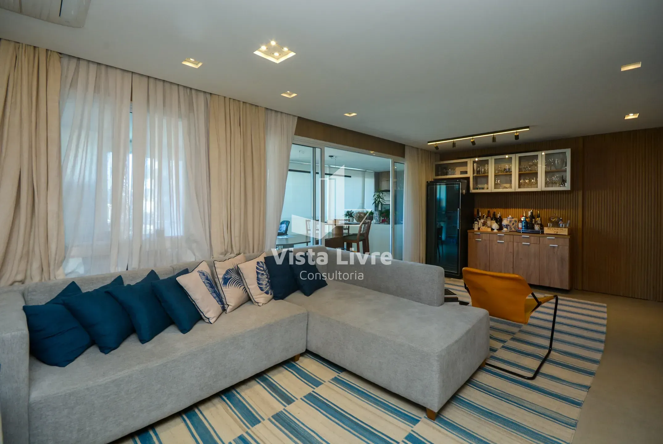Apartamento, 3 quartos, 136 m² - Foto 2