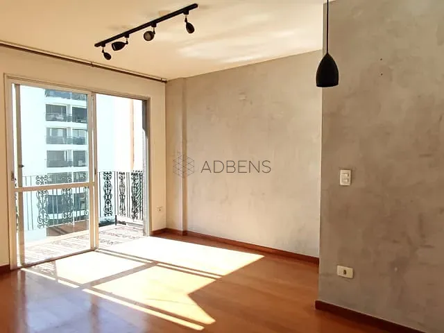 Apartamento 1 quarto e 1 banheiro, para alugar, no bairro Itaim Bibi em São Paulo