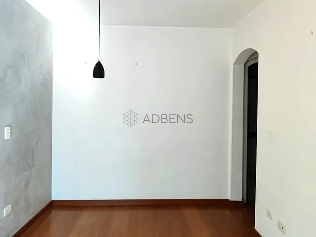 Apartamento 1 quarto e 1 banheiro, para alugar, no bairro Itaim Bibi em São Paulo