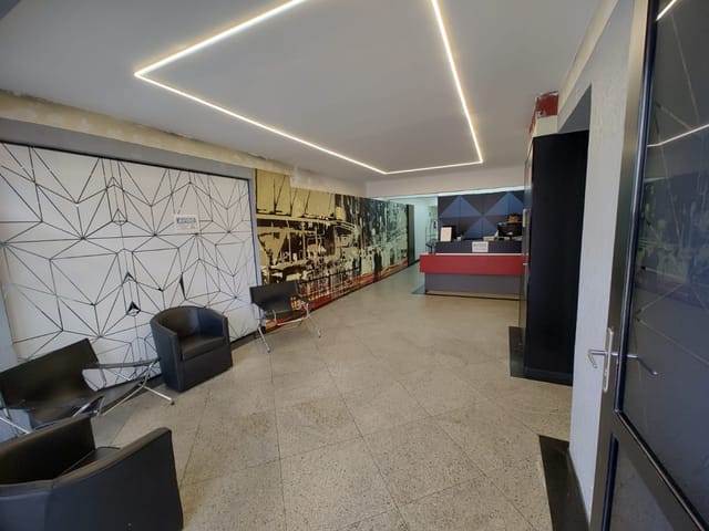 Apartamento 1 quarto e 2 banheiros, à venda, no bairro Centro em Curitiba