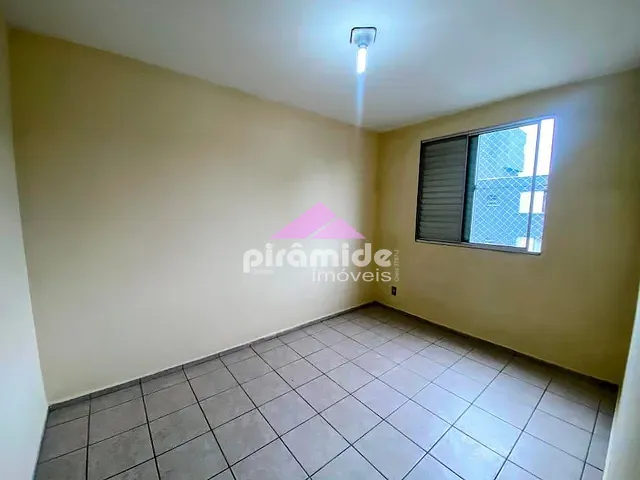 Apartamento 2 quartos e 1 banheiro, para alugar, no bairro Jardim Satélite em São José dos Campos