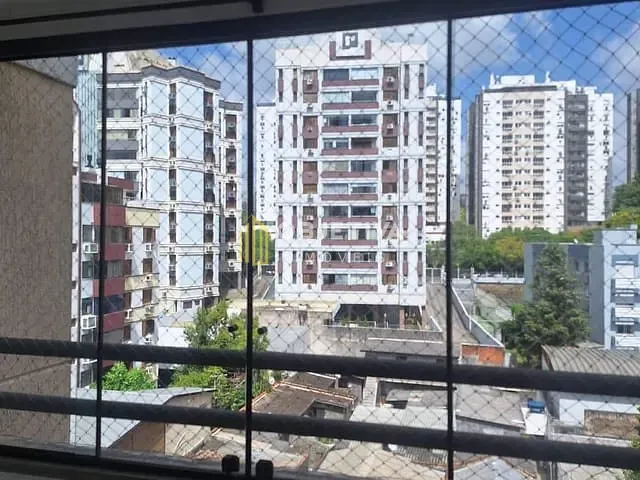 Apartamento 3 quartos e 2 banheiros, à venda, no bairro Boa Vista em Porto Alegre