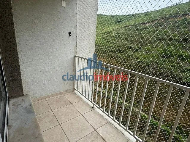 Apartamento 2 quartos e 1 banheiro, para alugar, no bairro Três Poços em Volta Redonda