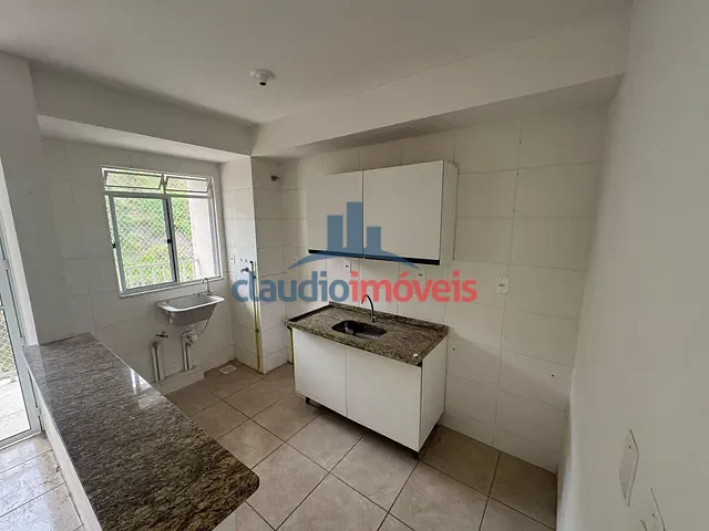 Apartamento 2 quartos e 1 banheiro, para alugar, no bairro Três Poços em Volta Redonda
