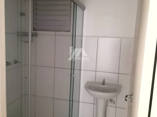 Apartamento 2 quartos e 1 banheiro, à venda ou para alugar, no bairro Colônia Dona Luíza em Ponta Grossa