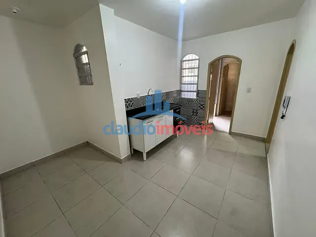 Apartamento 2 quartos e 2 banheiros, à venda, no bairro Jardim Amália em Volta Redonda