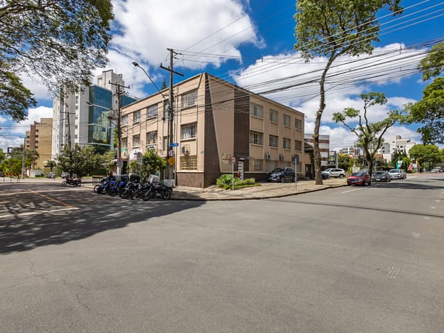 Apartamento 3 quartos e 3 banheiros, à venda, no bairro Juvevê em Curitiba
