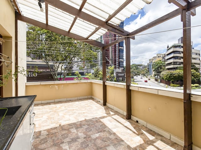 Apartamento 3 quartos e 3 banheiros, à venda, no bairro Juvevê em Curitiba