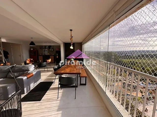 Apartamento 3 quartos e 4 banheiros, à venda, no bairro Jardim das Indústrias em São José dos Campos