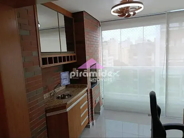 Apartamento 2 quartos e 2 banheiros, à venda, no bairro Vila Adyana em São José dos Campos
