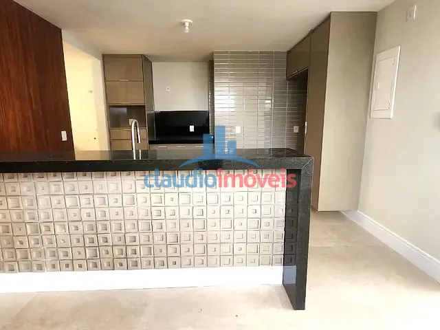 Apartamento 3 quartos e 4 banheiros, à venda, no bairro Jardim Amália em Volta Redonda