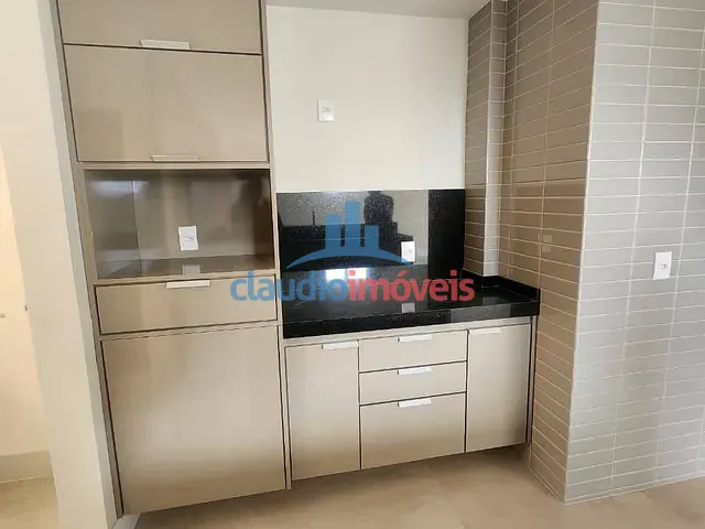 Apartamento 3 quartos e 4 banheiros, à venda, no bairro Jardim Amália em Volta Redonda