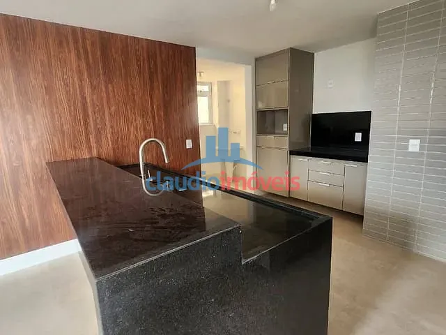 Apartamento 3 quartos e 4 banheiros, à venda, no bairro Jardim Amália em Volta Redonda