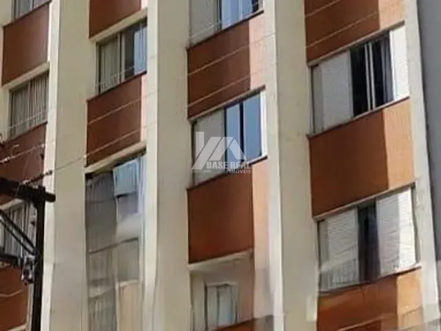 Apartamento com 205m² 3 quartos e 2 banheiros, à venda, no bairro Centro em Ponta Grossa