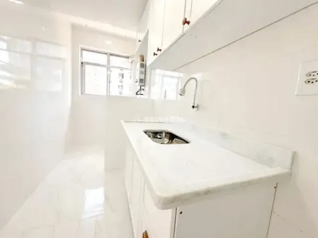 Apartamento 2 quartos e 1 banheiro, à venda, no bairro Barra da Tijuca em Rio de Janeiro