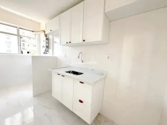 Apartamento 2 quartos e 1 banheiro, à venda, no bairro Barra da Tijuca em Rio de Janeiro