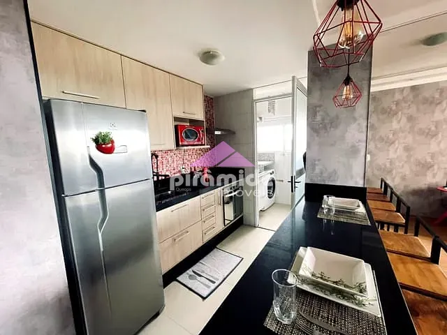 Apartamento 2 quartos e 1 banheiro, para alugar, no bairro Jardim Ismênia em São José dos Campos