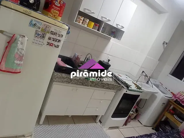 Apartamento 2 quartos e 1 banheiro, à venda, no bairro Jardim das Indústrias em São José dos Campos