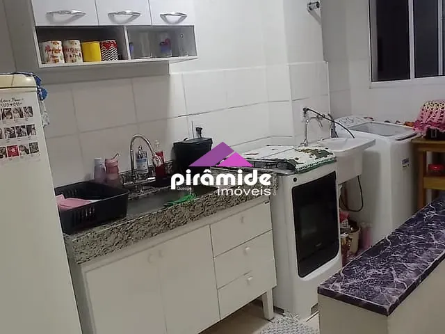 Apartamento 2 quartos e 1 banheiro, à venda, no bairro Jardim das Indústrias em São José dos Campos
