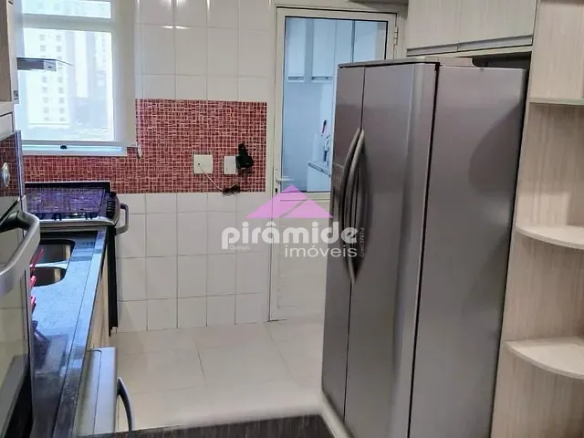 Apartamento 4 quartos e 5 banheiros, à venda, no bairro Altos do Esplanada em São José dos Campos