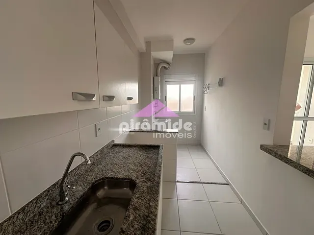 Apartamento 2 quartos e 1 banheiro, para alugar, no bairro Centro em Jacareí